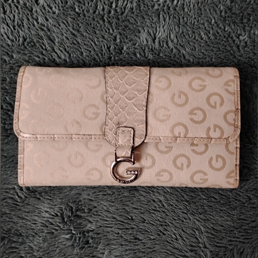 GUESS Trifold Logo Wallet Women's